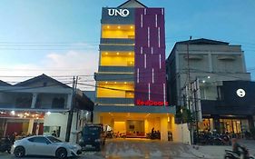 RedDoorz Plus @ UNO Jalan Merak Samarinda